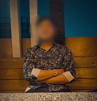 P Singh - Acompañantes masculino in Pune
