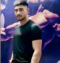 P23 - Male escort in Mumbai