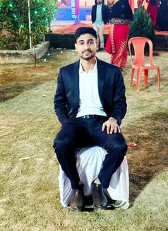 P23 - Male escort in Mumbai Photo 7 of 7