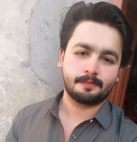 Pa Topper - Acompañantes masculino in Lahore