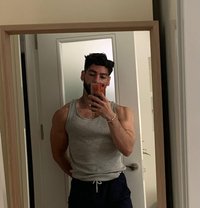 Pablo Spain - Male escort in Geneva