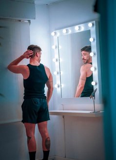 Pablo Spain - Acompañantes masculino in London Photo 7 of 10