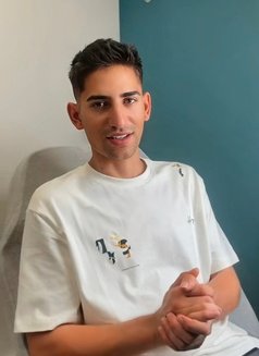 Pabloedem - Male escort in Manila Photo 5 of 5