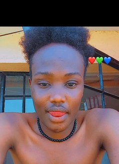 Pafeillah - Transsexual escort in Nairobi Photo 5 of 5