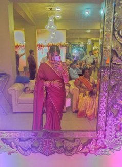 Pahadan Hardcore Top online session - Transsexual escort in Noida Photo 26 of 26