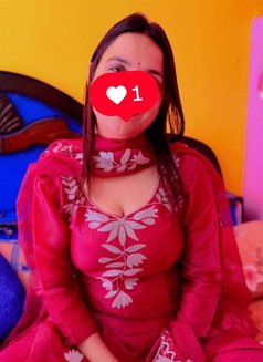 Pahadi Housewife in Delhi - escort in New Delhi Photo 1 of 5