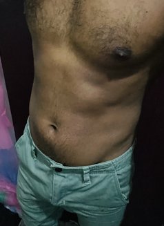 Pahan - Male escort in Colombo Photo 1 of 1