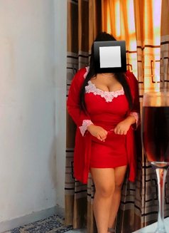 Pahandi Samadara Samarakoon - escort in Colombo Photo 7 of 16