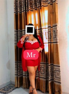 Pahandi Samadara Samarakoon - escort in Colombo Photo 13 of 16