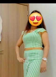 Pahasi Lanka - escort in Dubai Photo 7 of 9