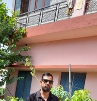 Paid Fuckbudy for Mature or Old Age - Male escort in RIshikesh