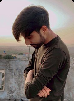 ( Paid Services ) - Acompañantes masculino in Islamabad Photo 2 of 3