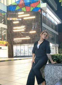 Paid Shemale - Transsexual escort in Dubai Photo 2 of 10