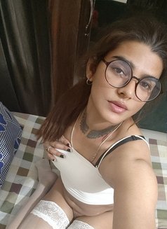 Paid Shemale - Transsexual escort in Dubai Photo 9 of 10