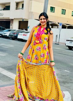 pakistani high class model real photos - escort in Dubai Photo 1 of 6