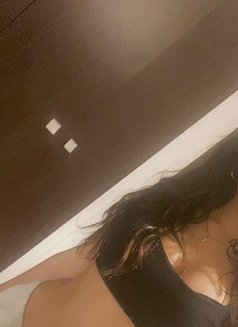 Jenny D'silva - escort in Mumbai Photo 2 of 4