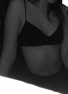 Jenny D'silva - escort in Mumbai Photo 4 of 4