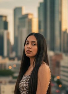 Palak - escort in Noida Photo 1 of 3