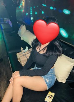 Palak - escort in Noida Photo 4 of 8