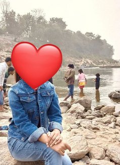 Palak - escort in Noida Photo 5 of 8