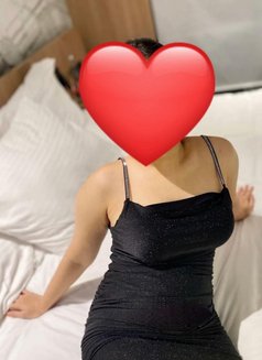 Palak - escort in Noida Photo 7 of 8