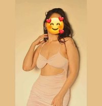 Palak, South Delhi Young College Girl - escort in New Delhi