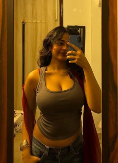 Pallavi - escort in Coimbatore Photo 1 of 1