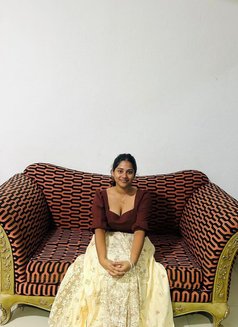 Pallavi - escort in Kochi Photo 1 of 3