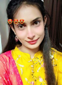 Pallavi - Transsexual escort in Hyderabad Photo 1 of 5