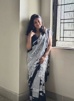 Pallavi - escort in Ahmedabad Photo 2 of 3