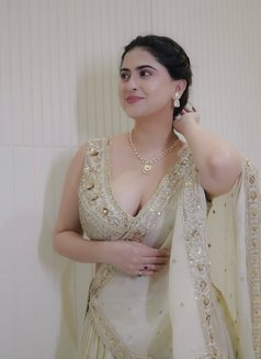 Pallavi - escort in Ahmedabad Photo 1 of 3