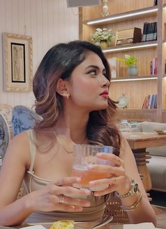 Pallavi - escort in Bangalore Photo 1 of 5