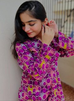 Pallavi - puta in Chennai Photo 4 of 4