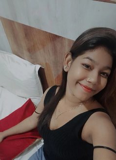 Pallavi - escort in Chennai Photo 3 of 3