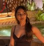 Pallavi - puta in Hyderabad Photo 1 of 6