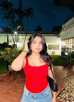 Pallavi - escort in Kolkata Photo 1 of 3