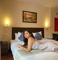 Pallavi - escort in Kolkata Photo 1 of 2