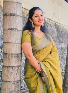 Pallavi - escort in Mysore Photo 1 of 1