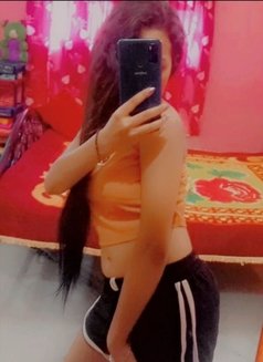 Pallavi - escort in New Delhi Photo 3 of 3