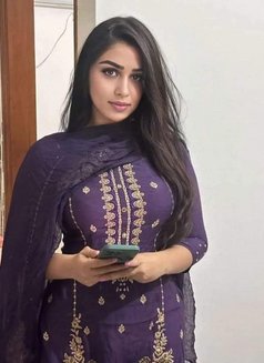 Pallavi - escort in Noida Photo 1 of 2