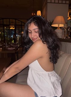 Pallavi - escort in Thiruvananthapuram Photo 6 of 14