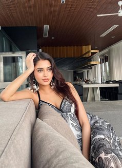 Pallavi Indian - escort in Abu Dhabi Photo 6 of 6