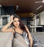 Pallavi Student - puta in Dubai Photo 5 of 6