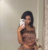 Pallavi Student - puta in Dubai