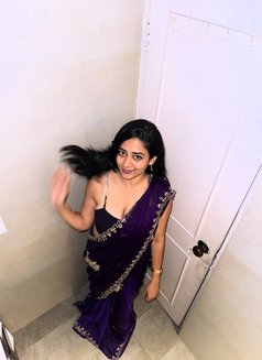 Pallu - escort in New Delhi Photo 1 of 4