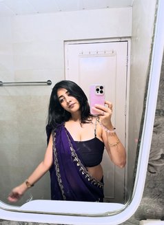 Pallu - escort in New Delhi Photo 3 of 4