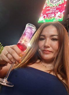 Palme - escort in Bangkok Photo 3 of 7