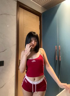 Palmy - escort in New Delhi Photo 2 of 4