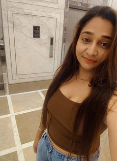Palvi Singh - escort in Thane Photo 1 of 3
