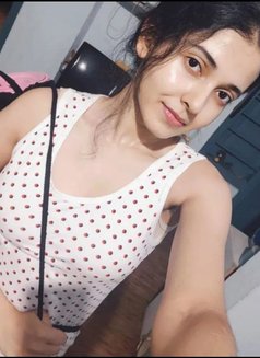 Palvi Singh - escort in Thane Photo 2 of 3